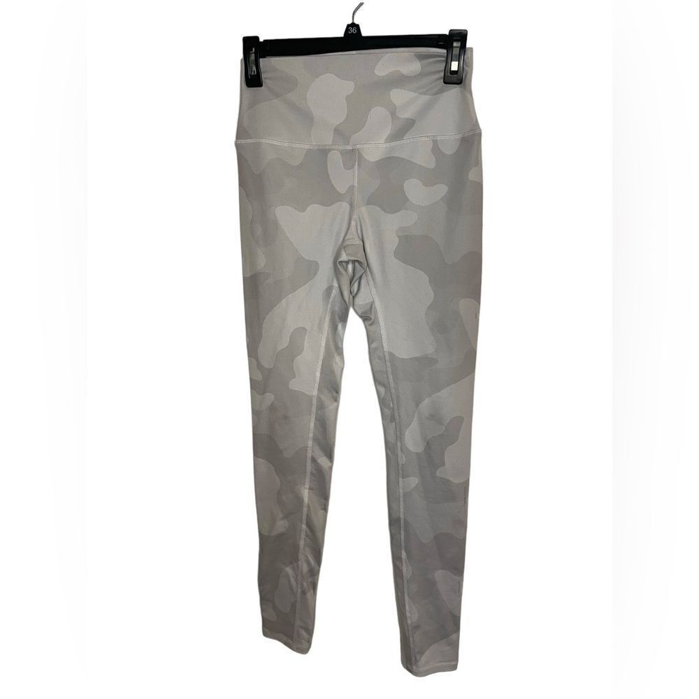 Alo Yoga Women’s Full Length Camouflage Gray / White Leggings Size S